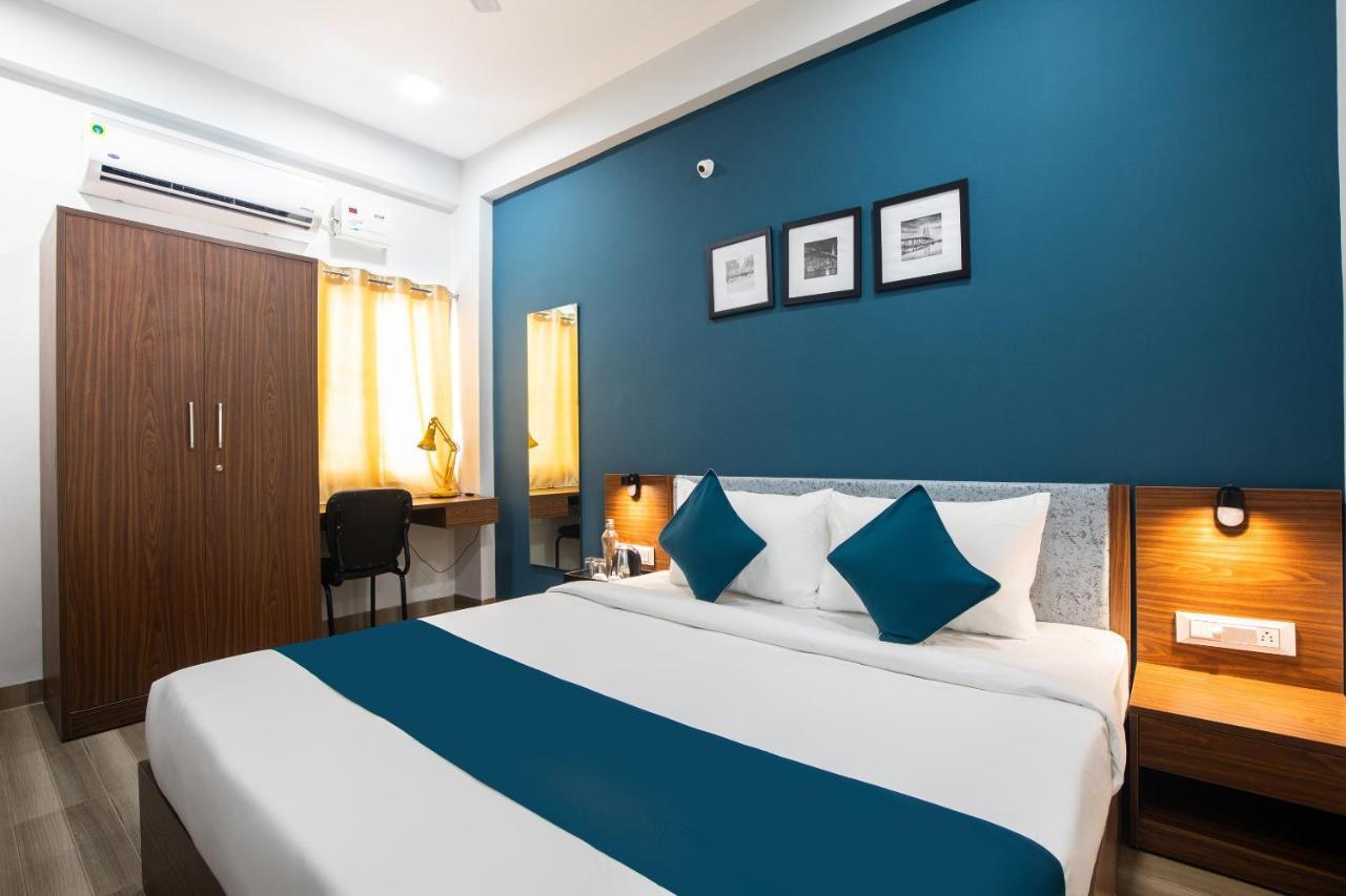Hotel Ballfin Indore 인도르 외부 사진