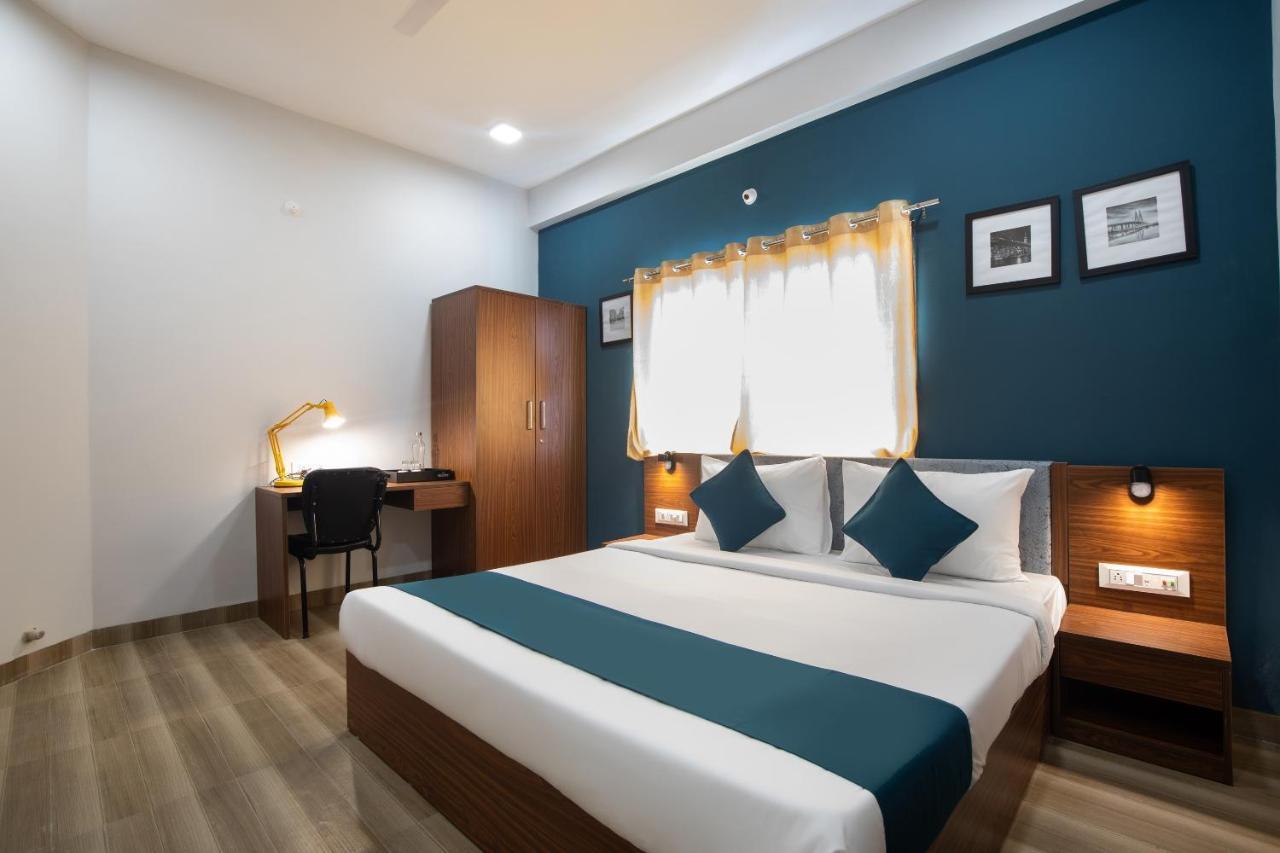 Hotel Ballfin Indore 인도르 외부 사진