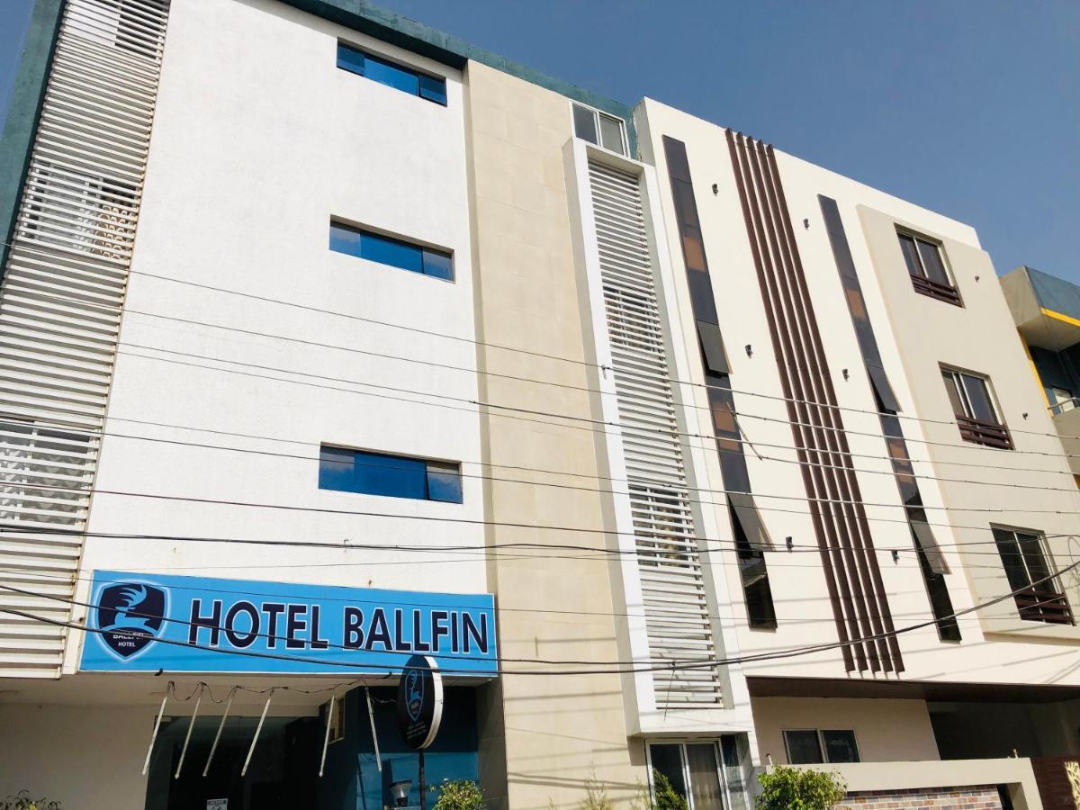 Hotel Ballfin Indore 인도르 외부 사진