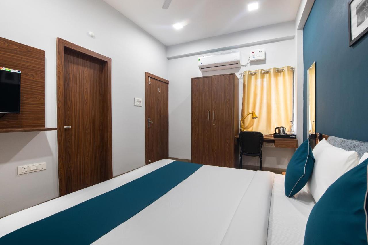 Hotel Ballfin Indore 인도르 외부 사진